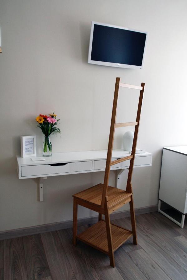 Single Room,1033079108:JPEG